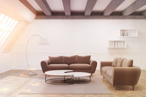 Espace de stockage pour meubles dans un appartement moderne.