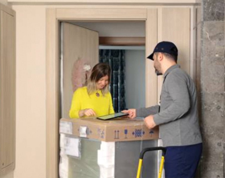 Livraison pour particuliers par LTV, spécialiste en déménagement et stockage dans la région Île-de-F.